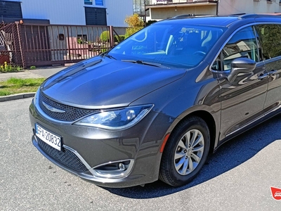 Chrysler Pacifica