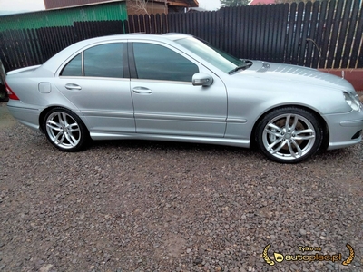 Mercedes-Benz C 63 AMG