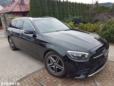 Mercedes-Benz Klasa E 220 d T 9G-TRONIC AMG Line