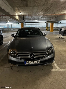 Mercedes-Benz Klasa E 250 9G-TRONIC