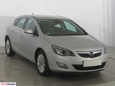 Opel Astra 1.6 177 KM 2010r. (Piaseczno)