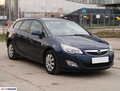 Opel Astra 1.7 108 KM 2012r. (Piaseczno)