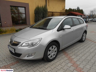 Opel Astra 1.7 diesel 110 KM 2011r. (Tychy)