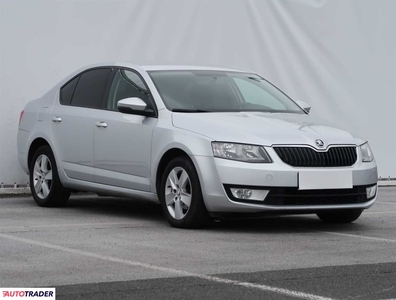 Skoda Octavia 1.6 108 KM 2015r. (Piaseczno)