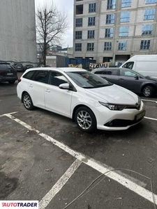 Toyota Auris 1.6 benzyna 132 KM 2016r. (Warszawa)