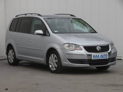 Volkswagen Touran 2008 1.4 TSI 182655km Samochody Rodzinne