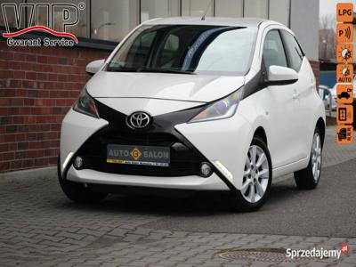 Toyota Aygo LPG*Klimatronik*HandsFree*Kamera*Esp*Abs*Led*...