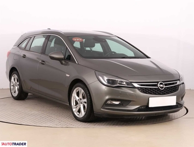 Opel Astra 1.6 158 KM 2017r. (Piaseczno)