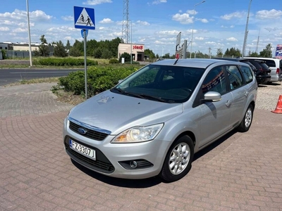 Ford Focus II Kombi 1.6 Duratec 100KM 2010