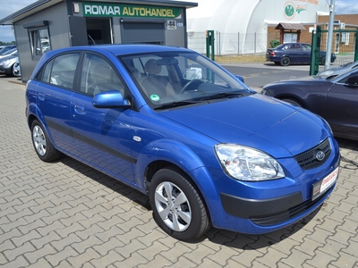 Kia Rio II Sedan 1.4 i 16V 97KM 2009