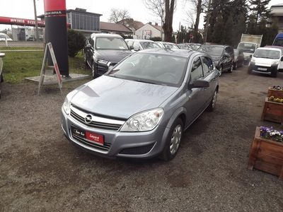 Opel Astra H Hatchback 5d 1.4 TWINPORT ecoFLEX 90KM 2009