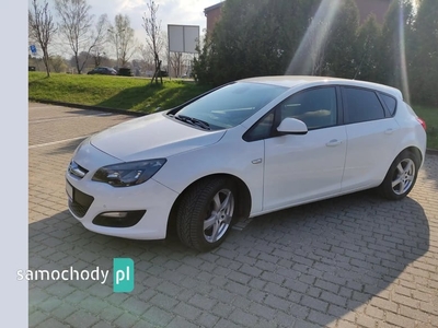 Opel Astra J