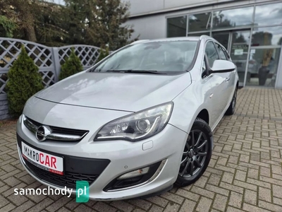 Opel Astra J