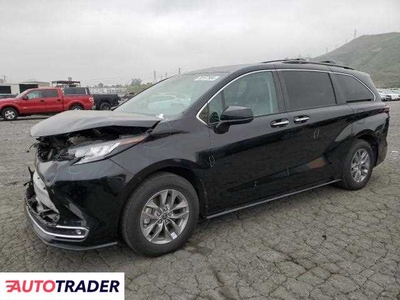 Toyota Sienna 2.0 hybrydowy 2022r. (COLTON)