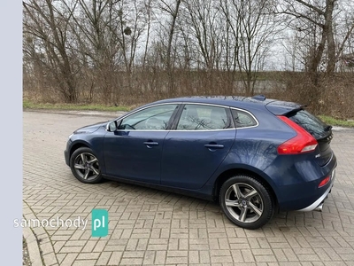 Volvo V40 II