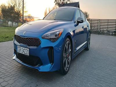 Kia Stinger perfekcyjny stan 3.3 2017 rok ideał