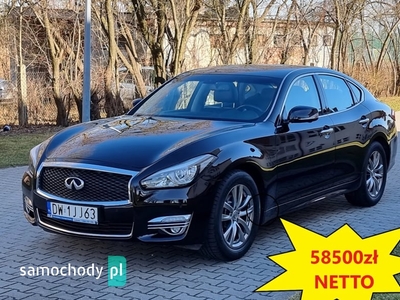 Infiniti Q70