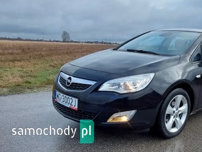 Opel Astra J