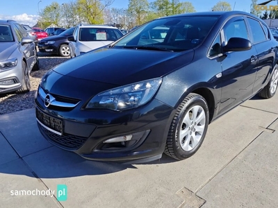 Opel Astra J