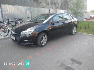 Opel Astra J