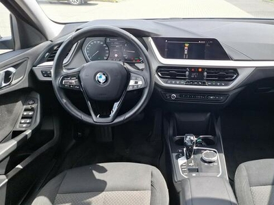 BMW 118i Advantage