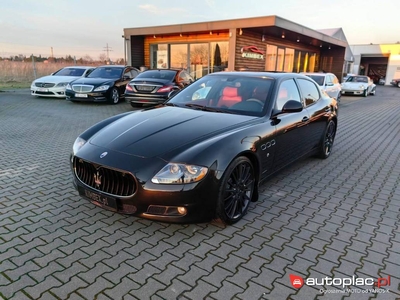 Maserati Quattroporte