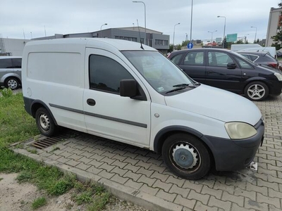 Syndyk sprzeda - Opel Combo 2004r.