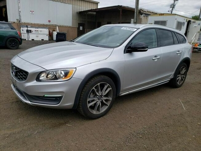 VOLVO V60 CROSS COUNTRY PREMIER