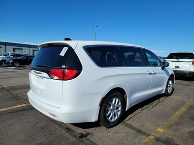 Chrysler Voyager 2022 LX