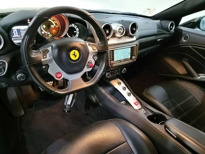 Ferrari California 8 Cylindrów 460KM