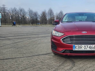 Ford Fusion 2019 Hybryda