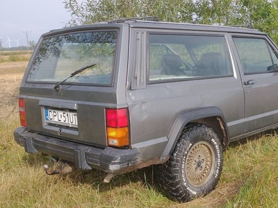 Jeep Cherokee 2,1D trzydrzwiowy