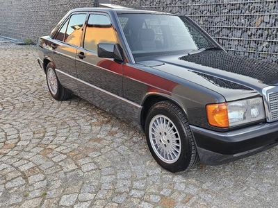 Mercedes 190E 2.0 122Km w unikalnym stanie - klimatyzacja, szyberdach