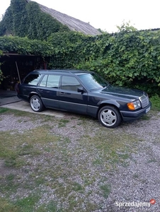 Mercedes w124 kombi 3.0 diesel.