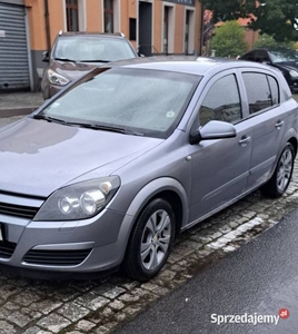 Opel astra h