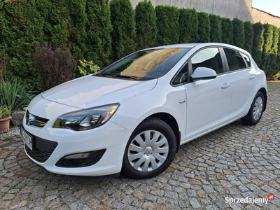 Opel Astra Selection 1.6 J (2009-2019)