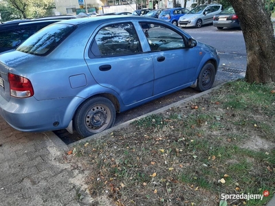 Sprzedam chevroleta aveo niski przebieg długie oplaty