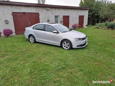 vw jetta 2013r 1,6 tdi na Kampera