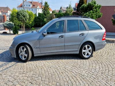 Mercedes C 200