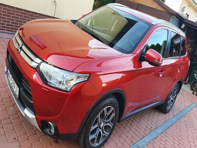 Mitsubishi Outlander III SUV Facelifting 2.2 DOHC DI-D 150KM 2014