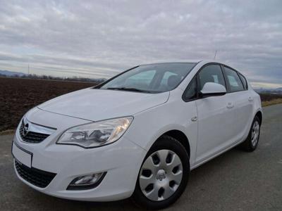 Opel Astra J Hatchback 5d 1.4 87KM 2011