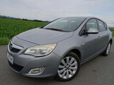 Opel Astra J Hatchback 5d 1.7 CDTI ECOTEC 110KM 2010