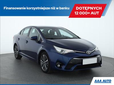 Toyota Avensis III Sedan Facelifting 2015 2.0 D-4D 143KM 2016