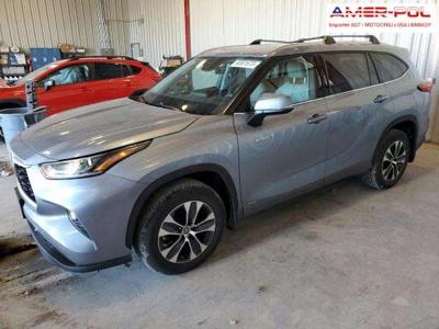 Toyota Highlander III 2021