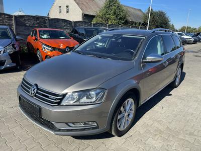 Volkswagen Passat B7 Variant 2.0 TDI CR DPF BlueMotion 140KM 2012