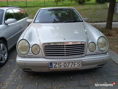 Mercedes W210 E200 na części