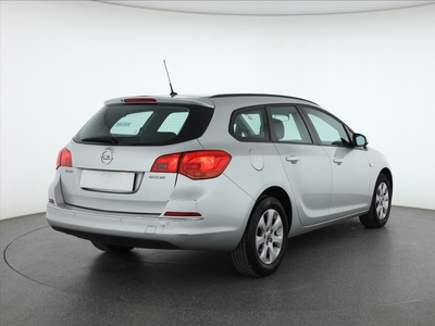 Opel Astra 2015 1.6 CDTI 187567km Kombi