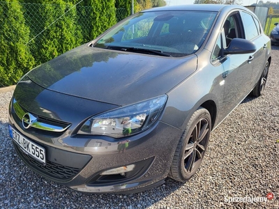 Opel Astra j LIFT 2015 1.4 Turbo benzyna 140kma