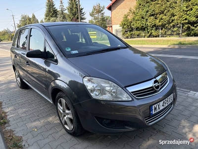 Opel Zafira 1.6 benz 7 miejsc