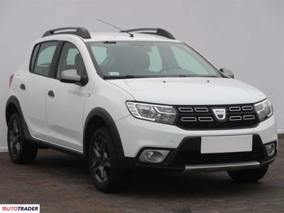 Dacia Sandero 0.9 88 KM 2017r. (Piaseczno)